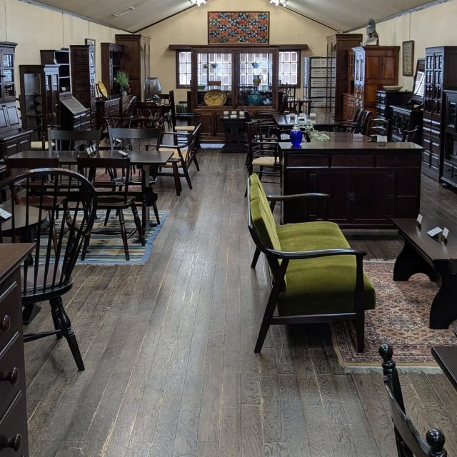 松本民芸家具 松本民芸家具-中央民芸ショールーム (@mingei_sr) · Matsumoto-shi, Nagano